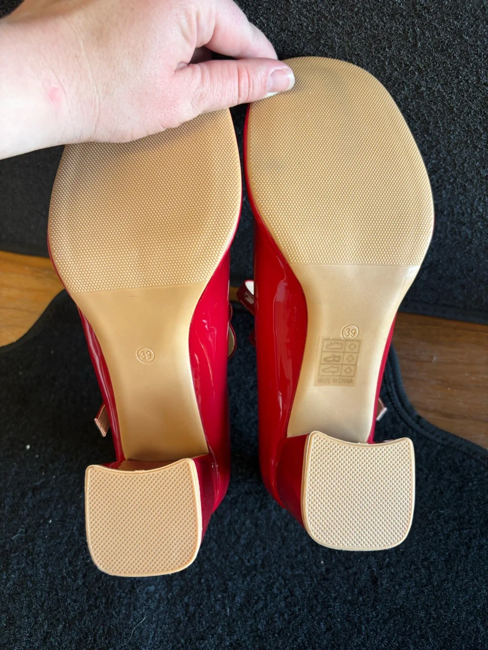 Red Patent Double Strap Mary Jane Block Heels Size 39 EU / US Women’s 8–8.5 - Picture 4 of 6